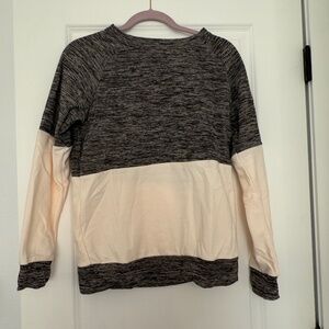 Color block pullover
